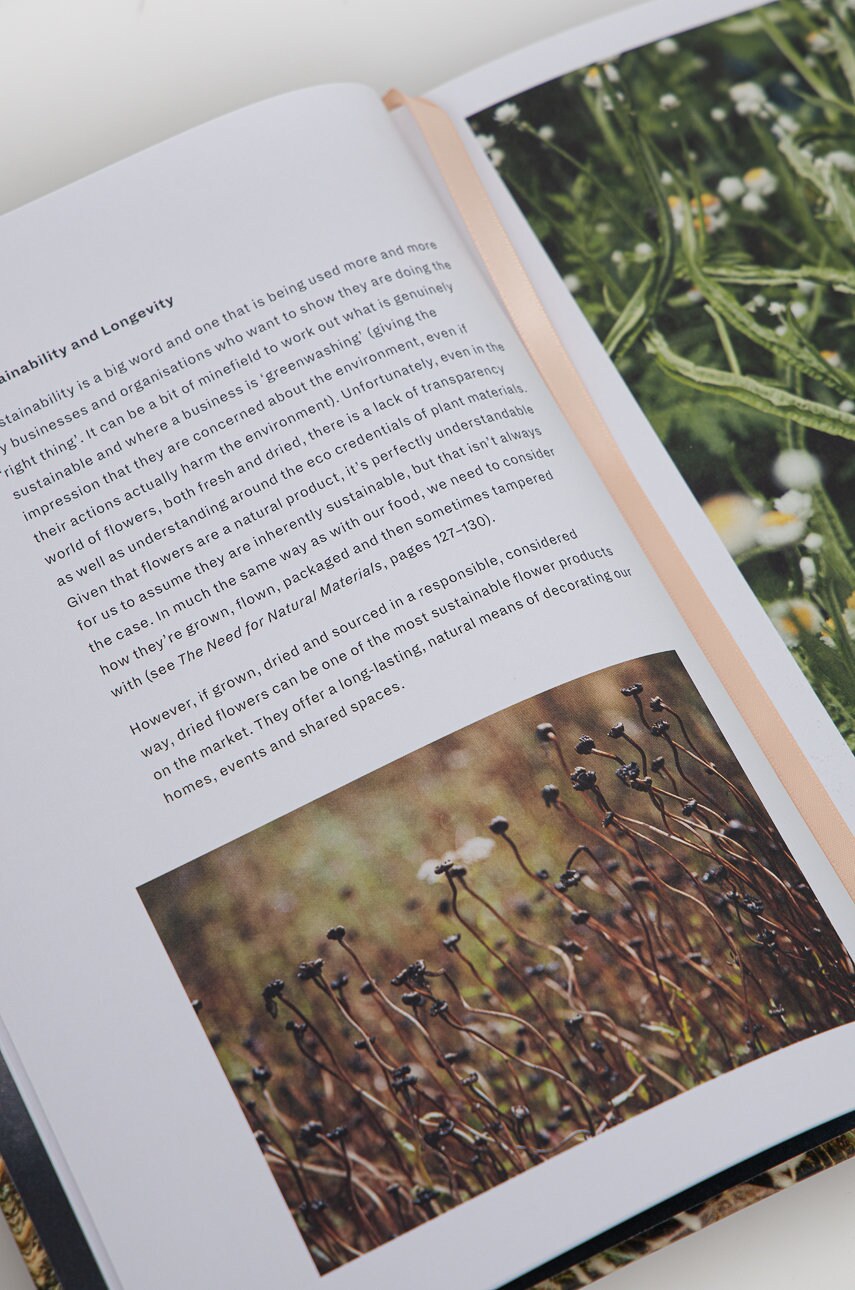 Книга Hardie Grant Books (UK)