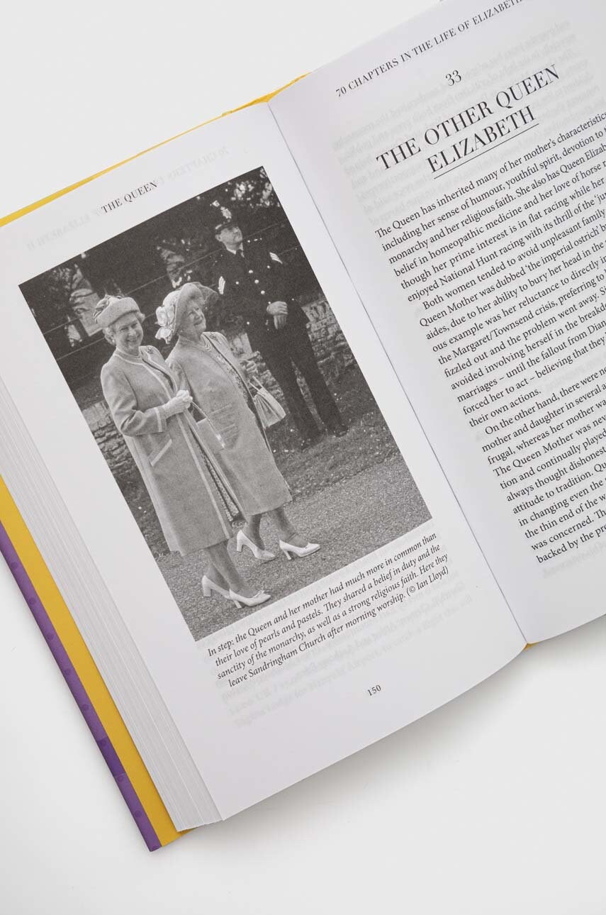 Книга The History Press Ltd The Queen, Ian Lloyd