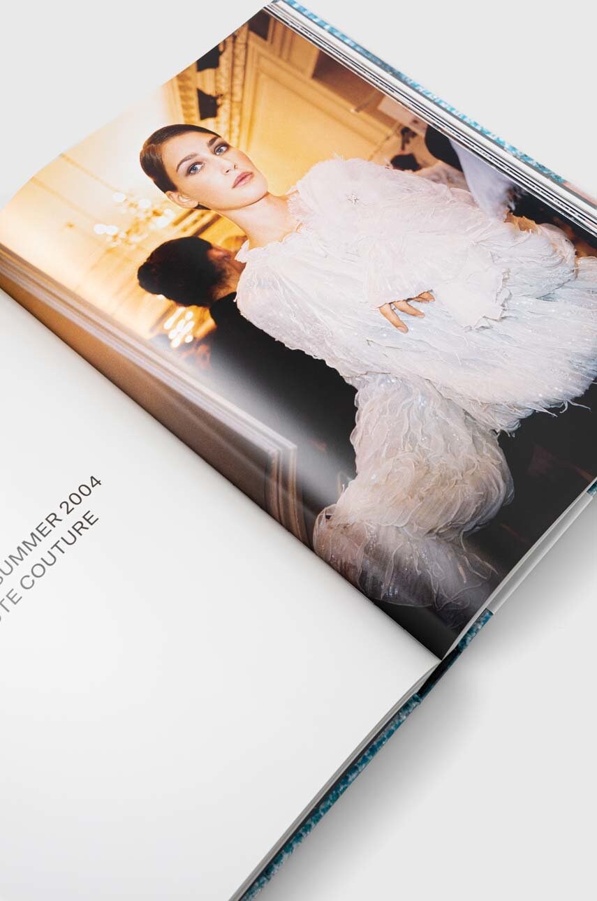 Книга Thames & Hudson Ltd Karl Lagerfeld Unseen, Robert Fairer