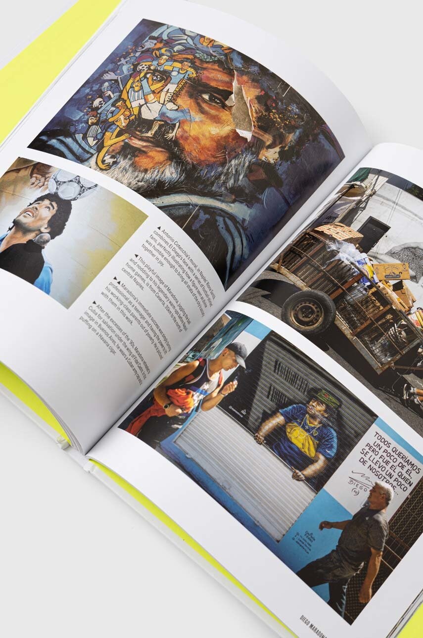Книга Bloomsbury Publishing PLC Football Murals, Andy Brassell