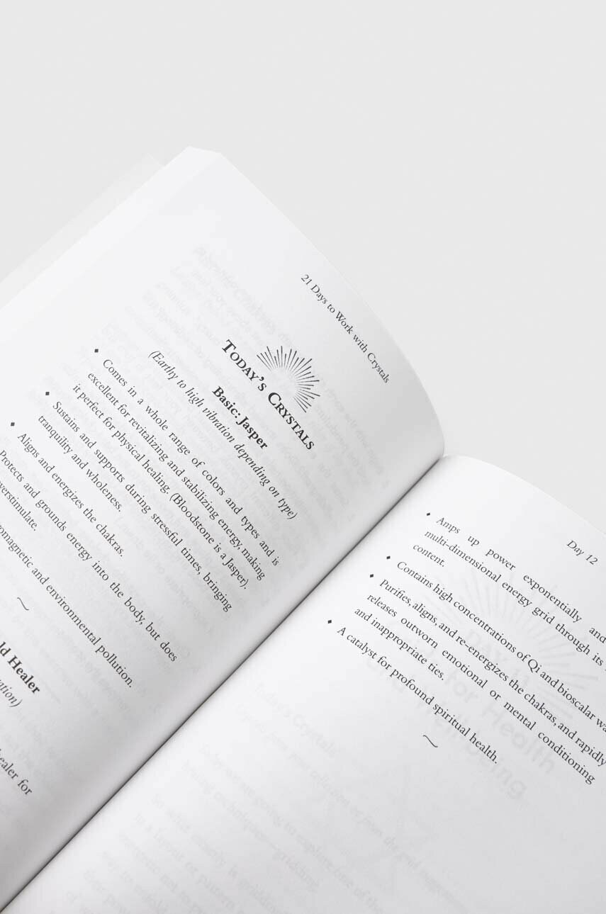 Книга Hay House UK Ltd 21 Days to Work with Crystals, Judy Hall