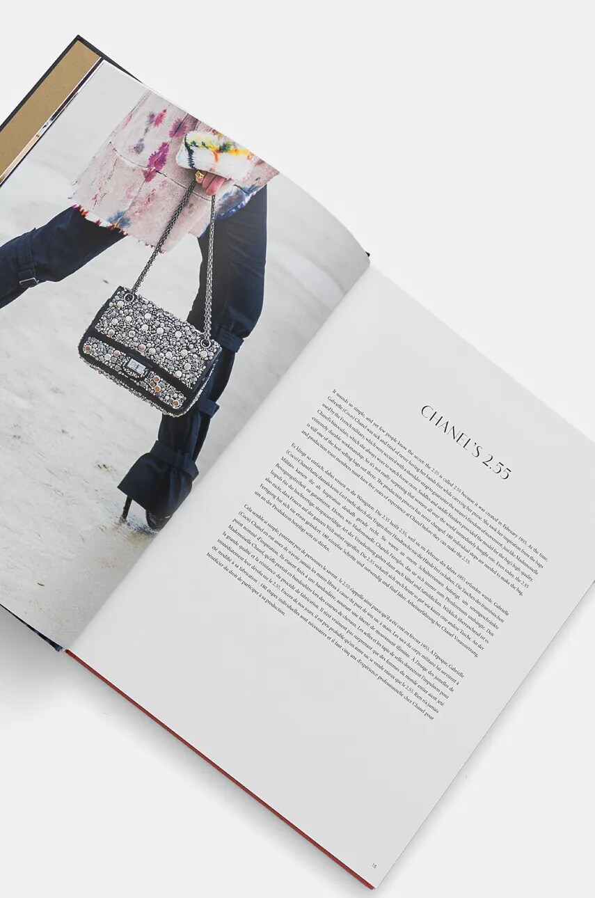 Книга home & lifestyle For the Love of Bags by Julia Werner, Dennis Braatz, English колір чорний