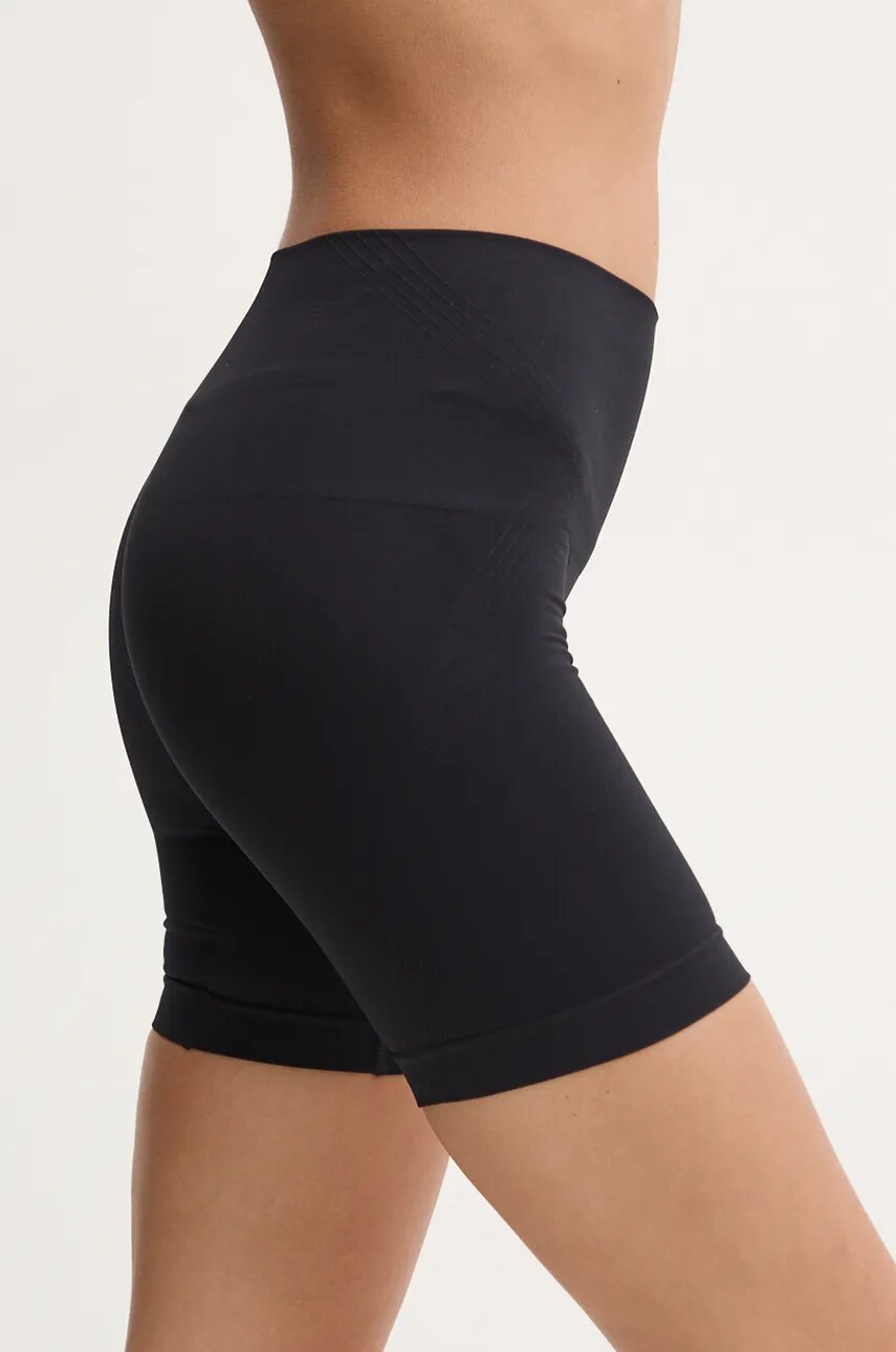 Моделюючі шорти Chantelle SOFT STRETCH колір чорний