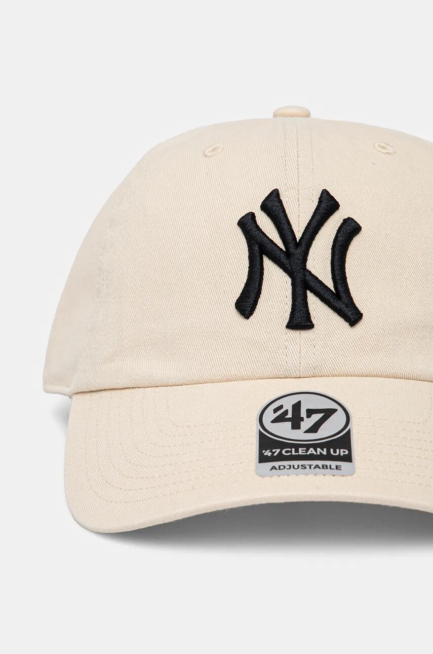 Бавовняна бейсболка 47 brand MLB New York Yankees колір бежевий з аплікацією B-RGW17GWS-NTB