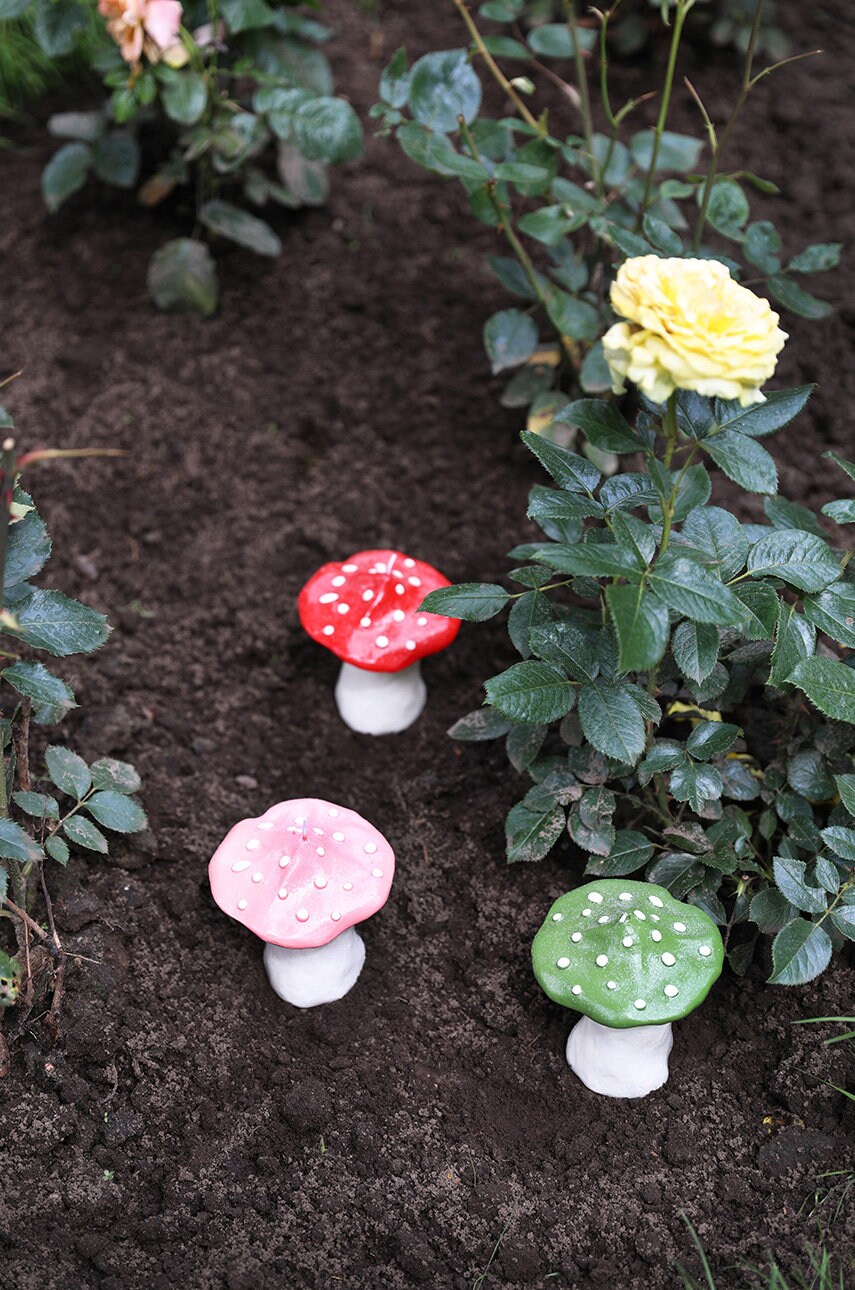 &k amsterdam Свічка без запаху Mushroom Dots