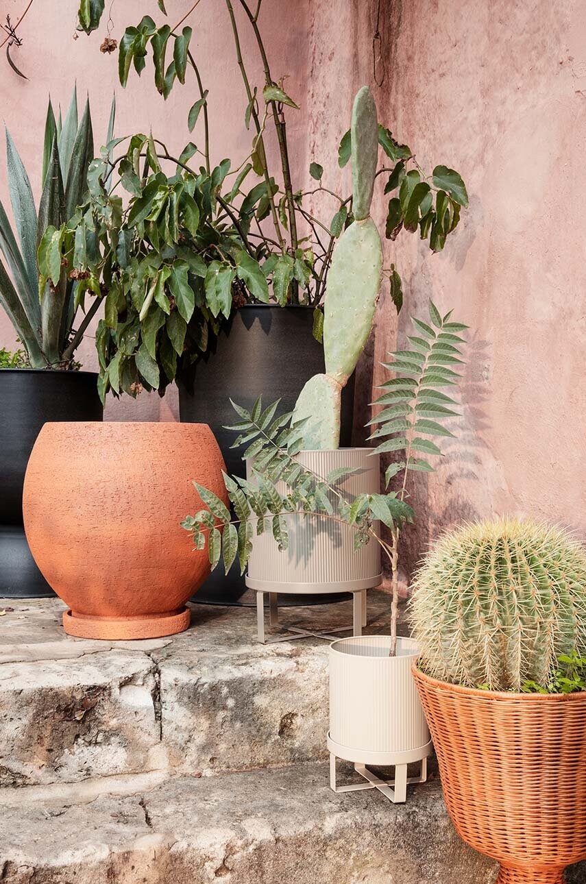 Квітковий горщик зі стелажем ferm LIVING Bau Pot