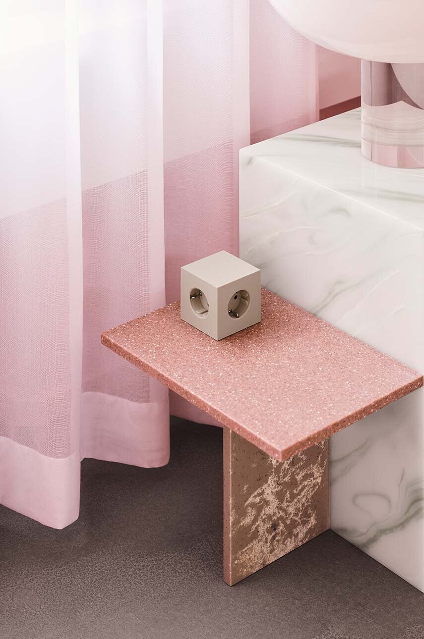 Магнітний зарядний куб Avolt Square 1, 2 x USB, 1,8 m