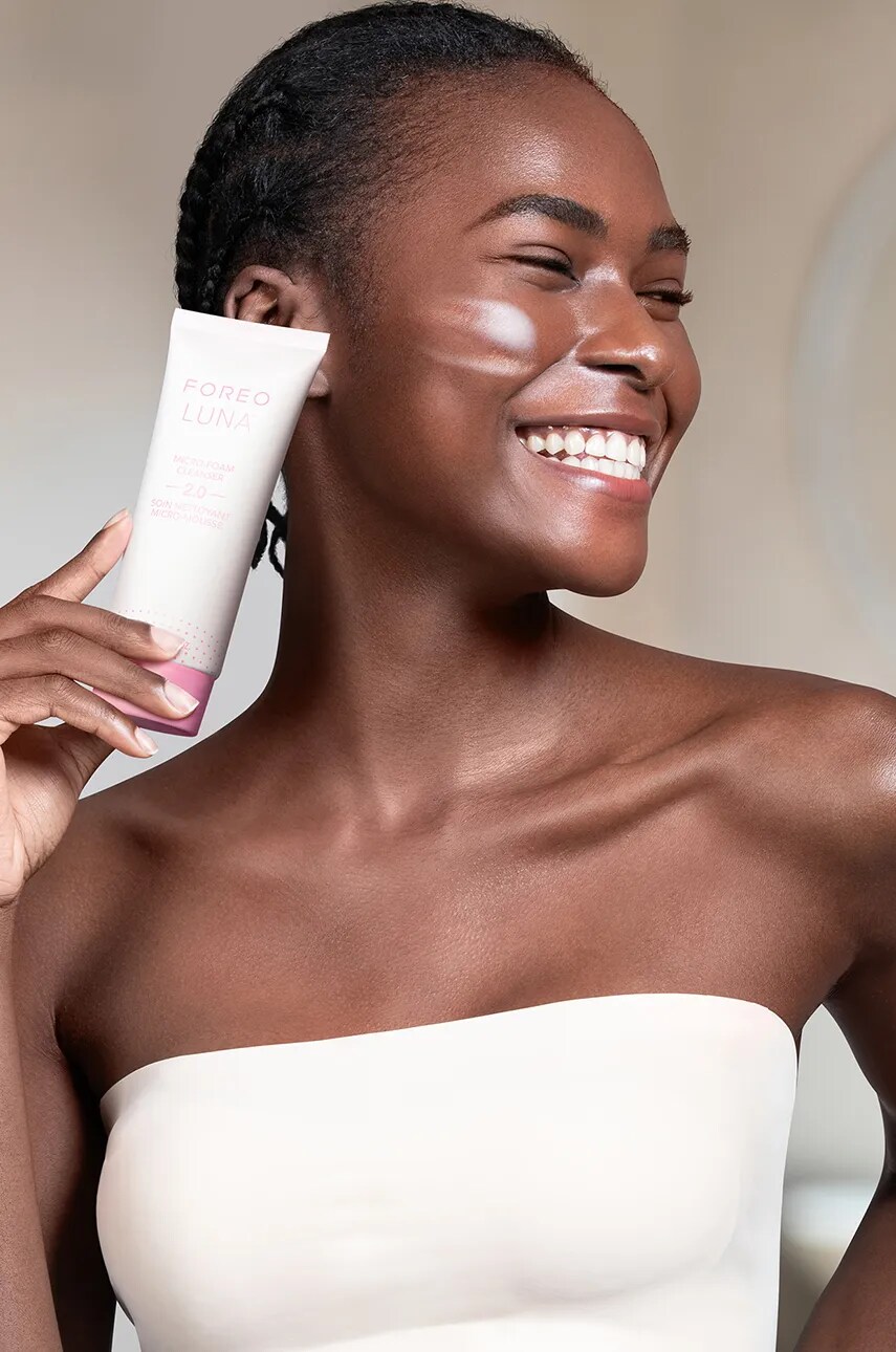 Живильна пінка для очищення обличчя FOREO LUNA Micro-Foam Cleanser 2.0 100ml GL