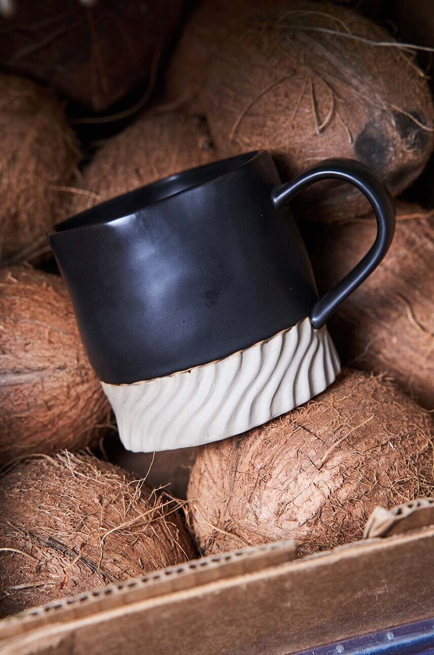 Чашка Byon Swirl