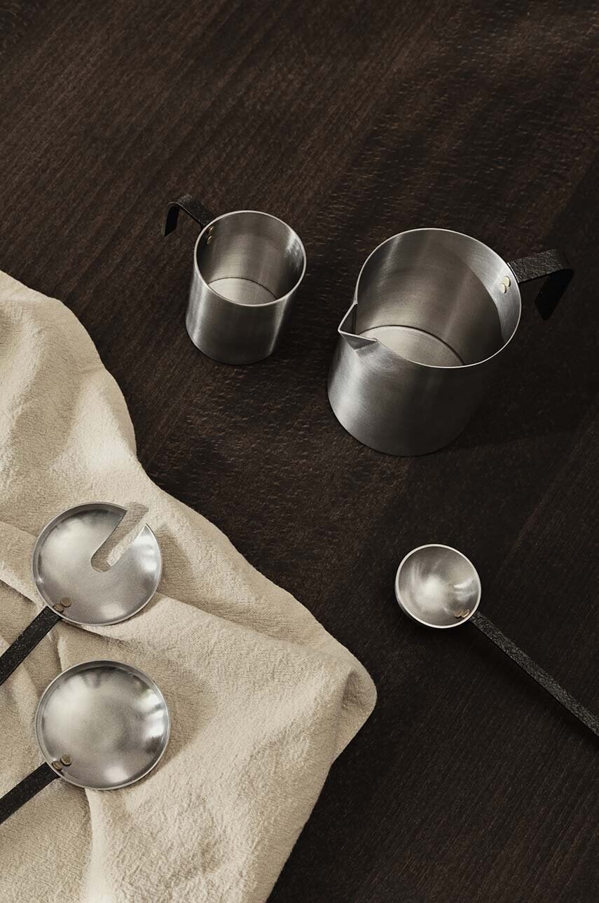 Молочник ferm LIVING .Obra Milk Jug 400 ml