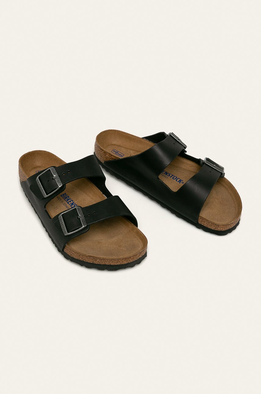 Шкіряні шльопанці Birkenstock Arizona SFB чоловічі колір чорний