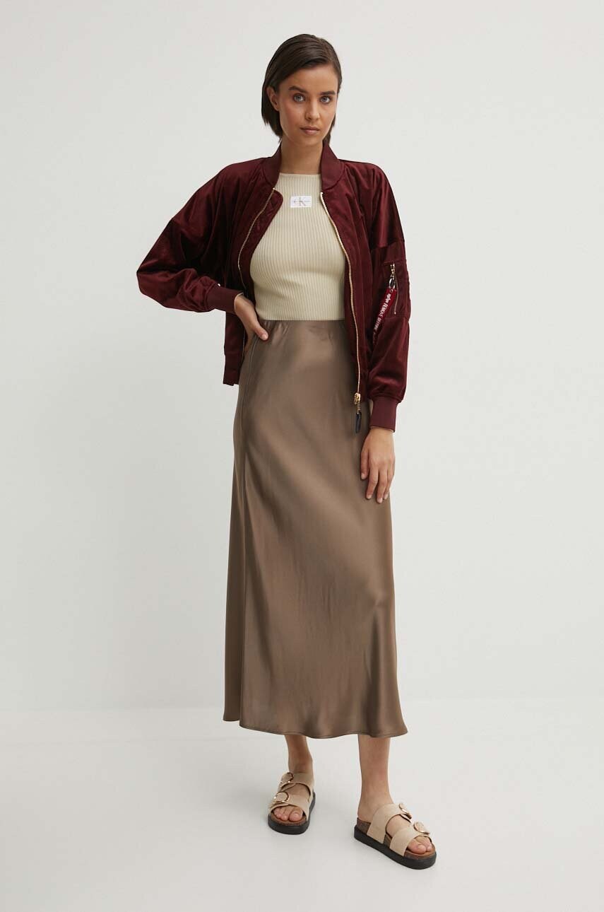 Куртка-бомбер Alpha Industries MA-1 OS Velvet жіночий колір бордовий перехідна 106002.184-maroon