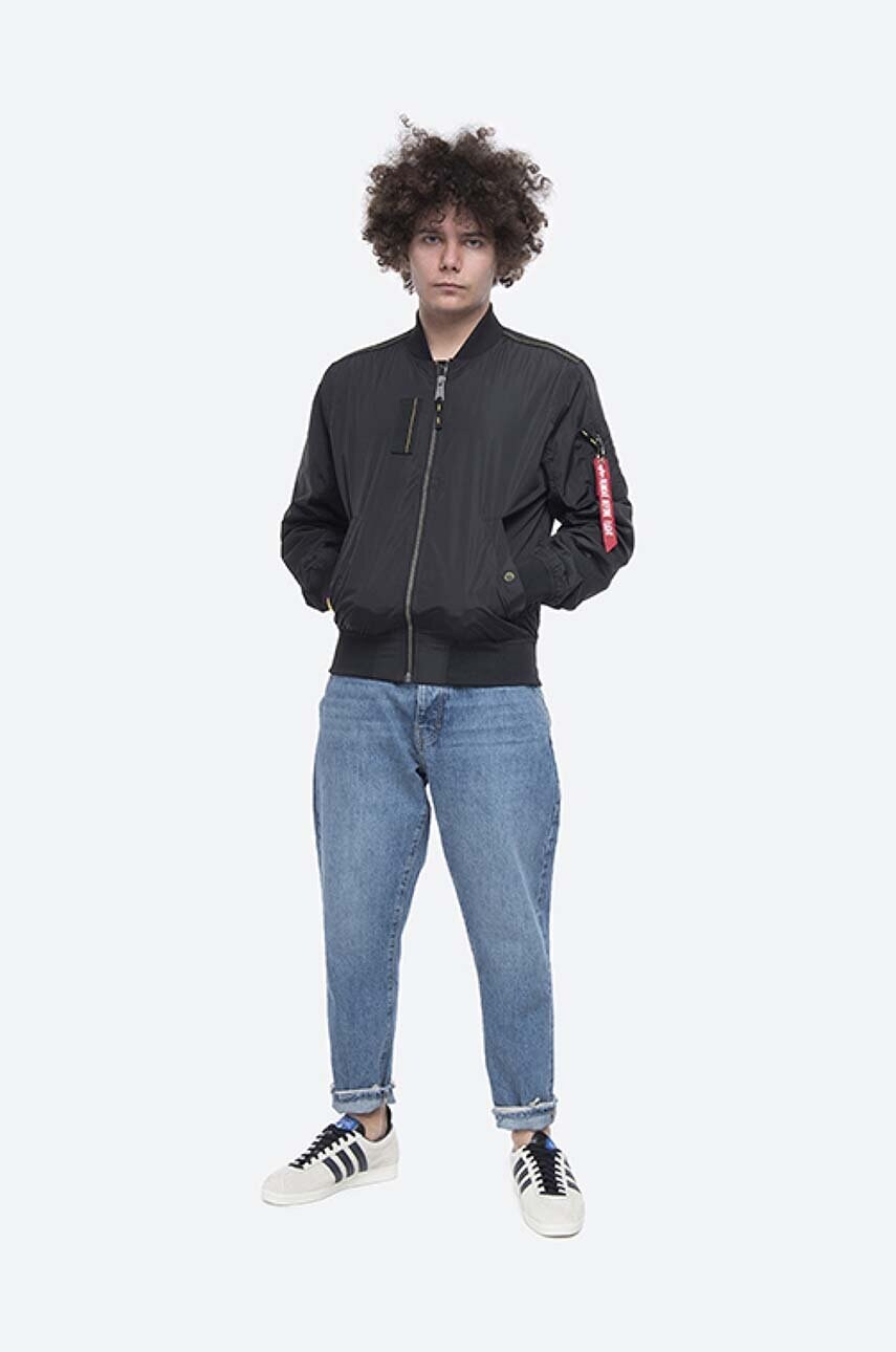 Куртка-бомбер Alpha Industries MA-1 Parachute чоловічий колір чорний перехідна 116104.03-black