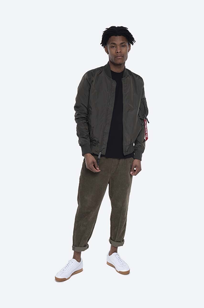 Куртка-бомбер Alpha Industries MA-1 TT чоловічий колір зелений перехідна 191103.04-green