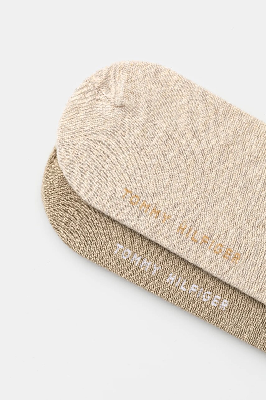 Tommy Hilfiger сліди