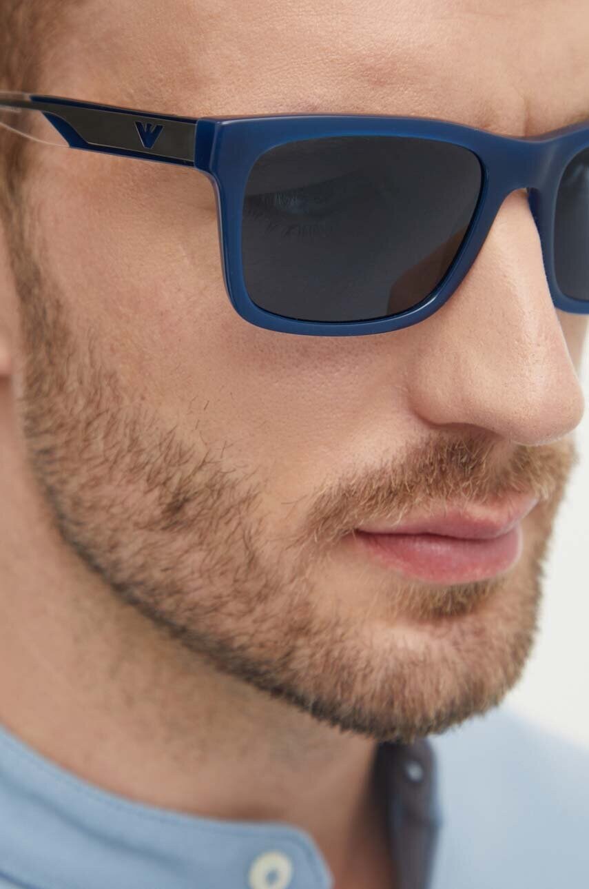 Сонцезахисні окуляри Emporio Armani чоловічі колір синій