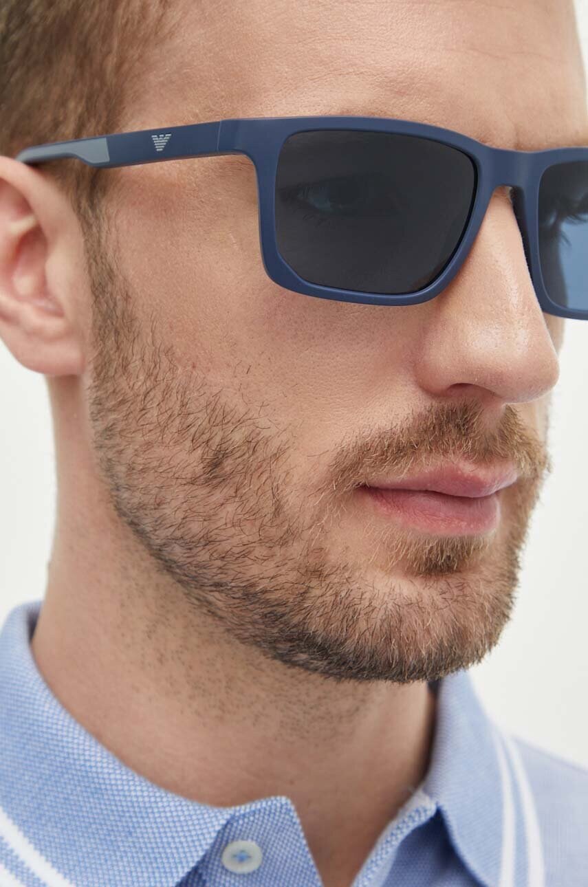 Сонцезахисні окуляри Emporio Armani чоловічі колір синій