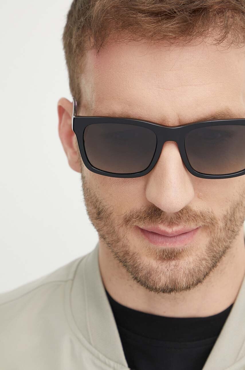 Сонцезахисні окуляри Emporio Armani чоловічі колір чорний