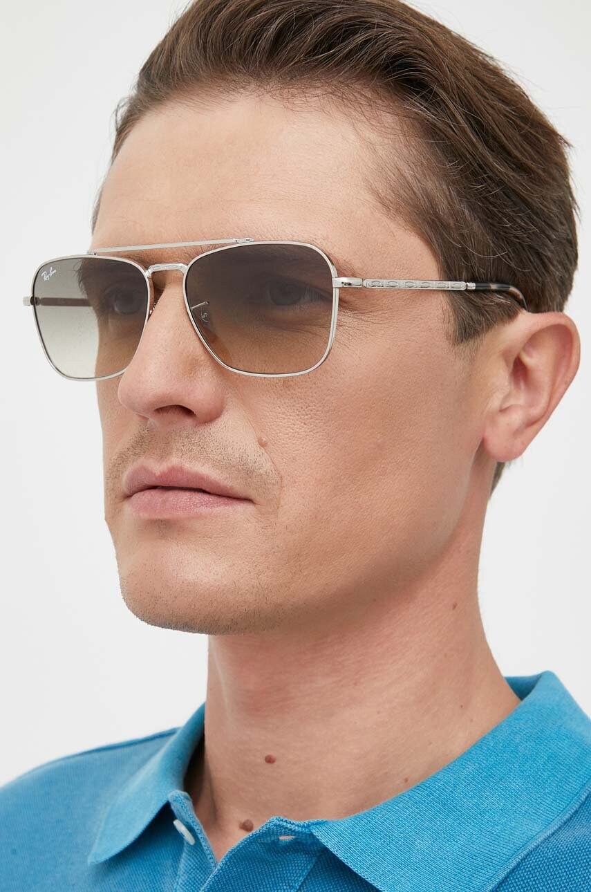 Сонцезахисні окуляри Ray-Ban колір сірий