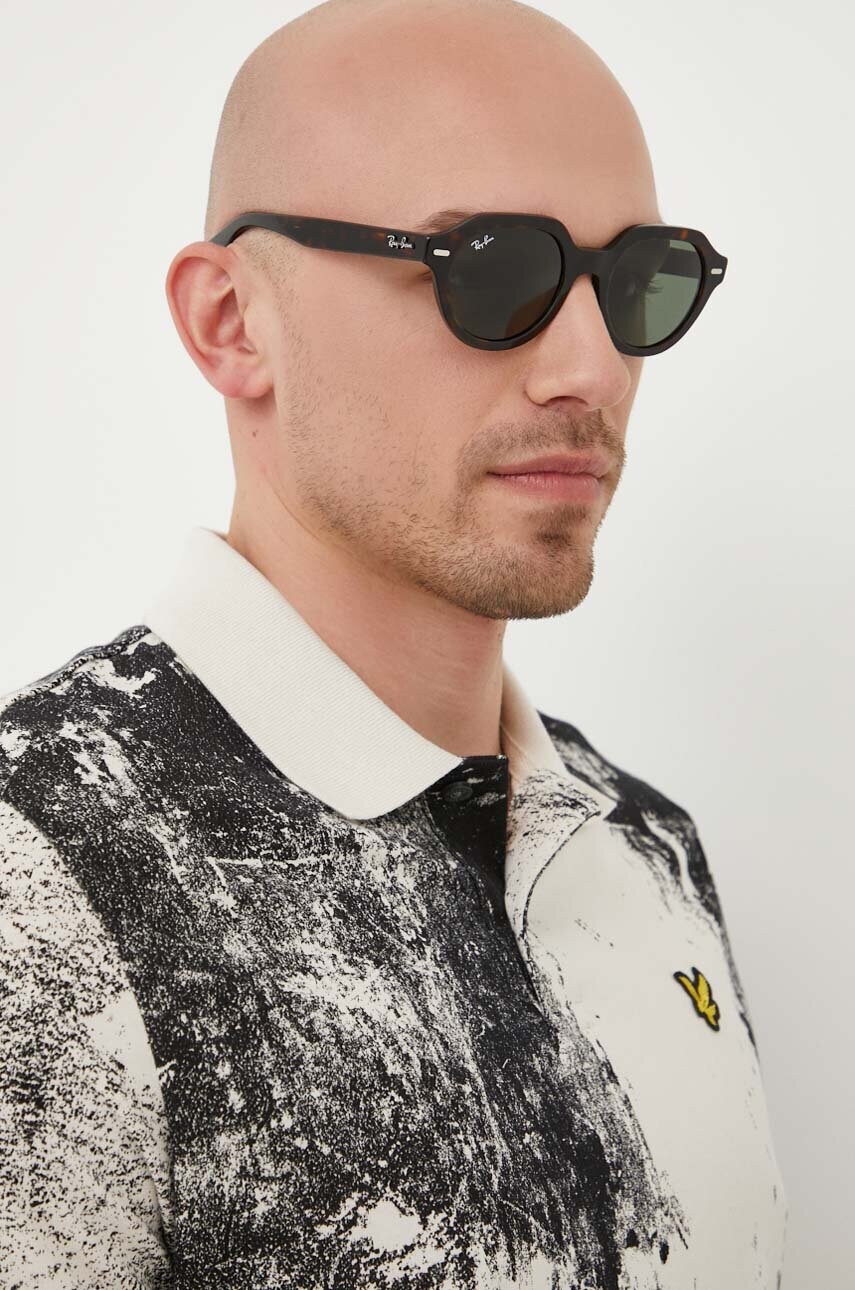 Сонцезахисні окуляри Ray-Ban колір коричневий