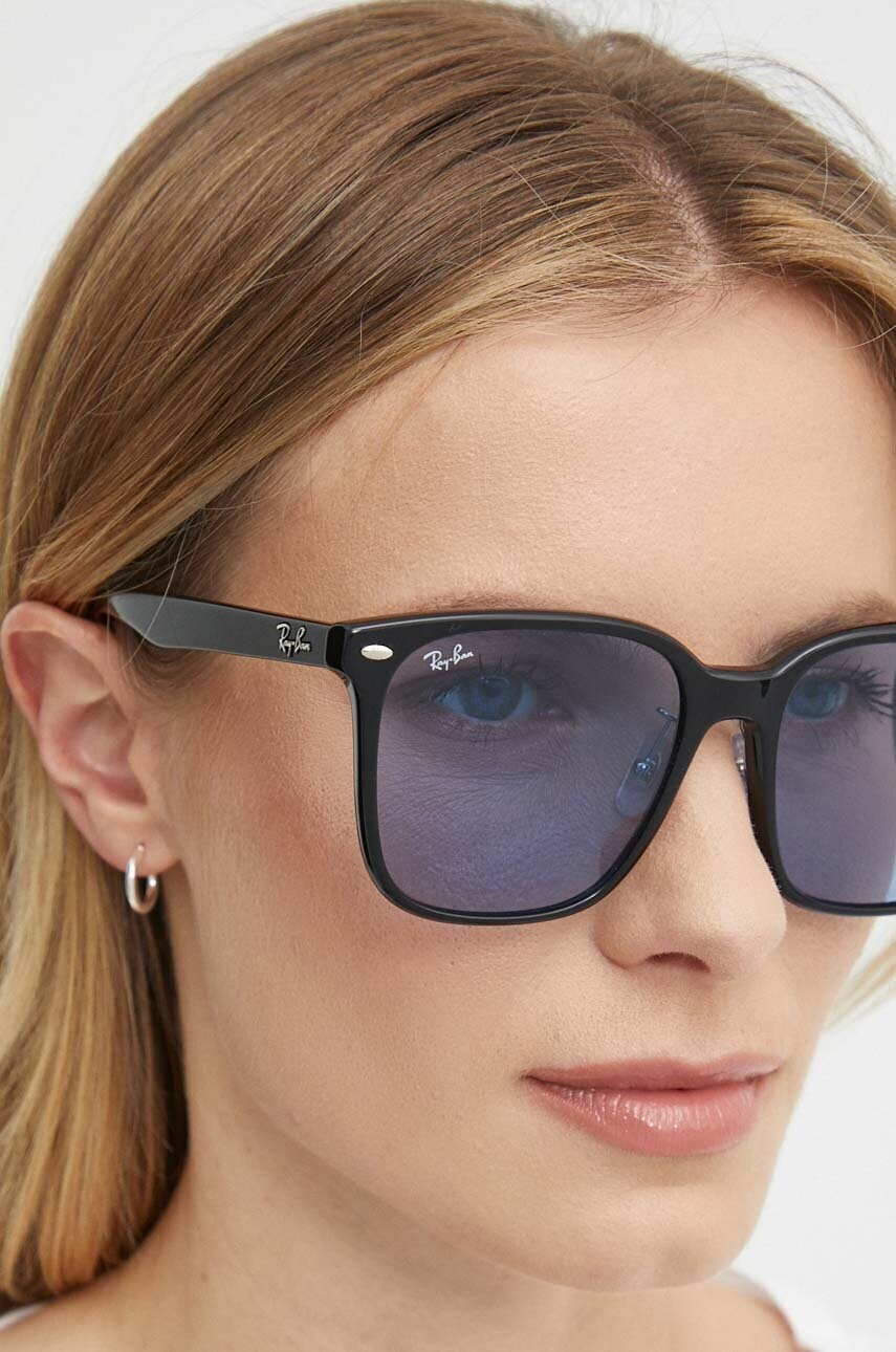 Сонцезахисні окуляри Ray-Ban колір чорний 0RB2206D