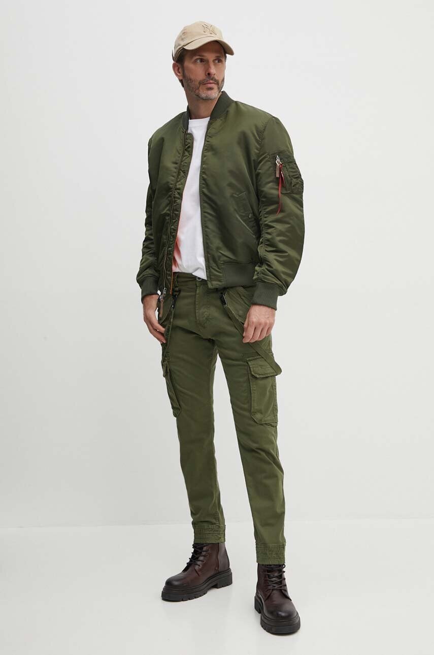 Штани Alpha Industries Utility Pant чоловічі колір зелений фасон cargo