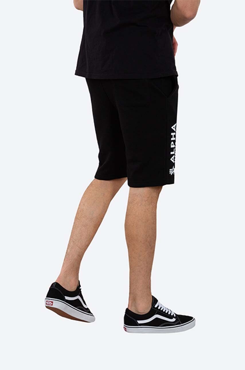 Шорти Alpha Industries Basic чоловічі колір чорний 116364.03-black