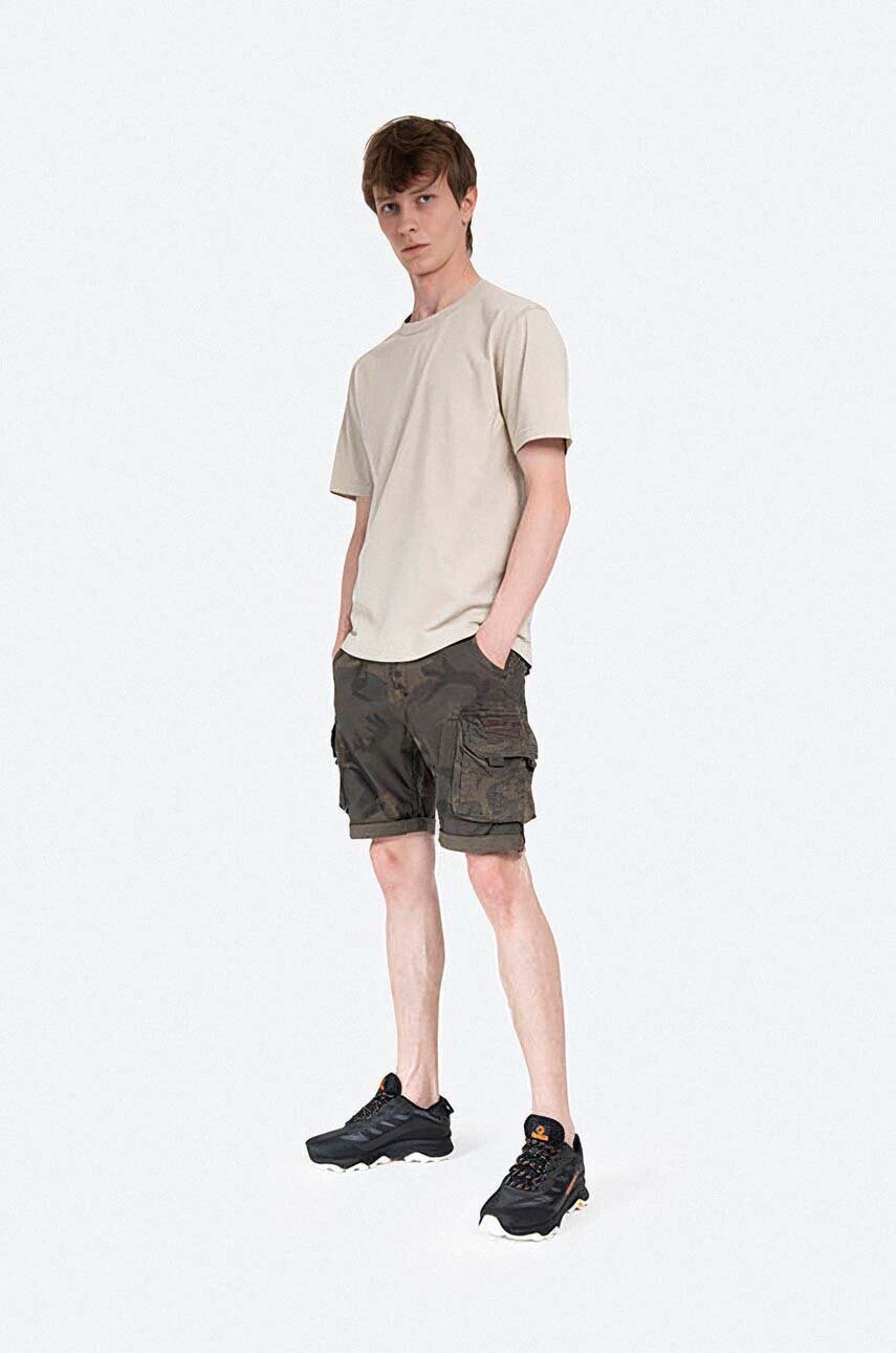 Шорти Alpha Industries чоловічі колір зелений 196201.415-green