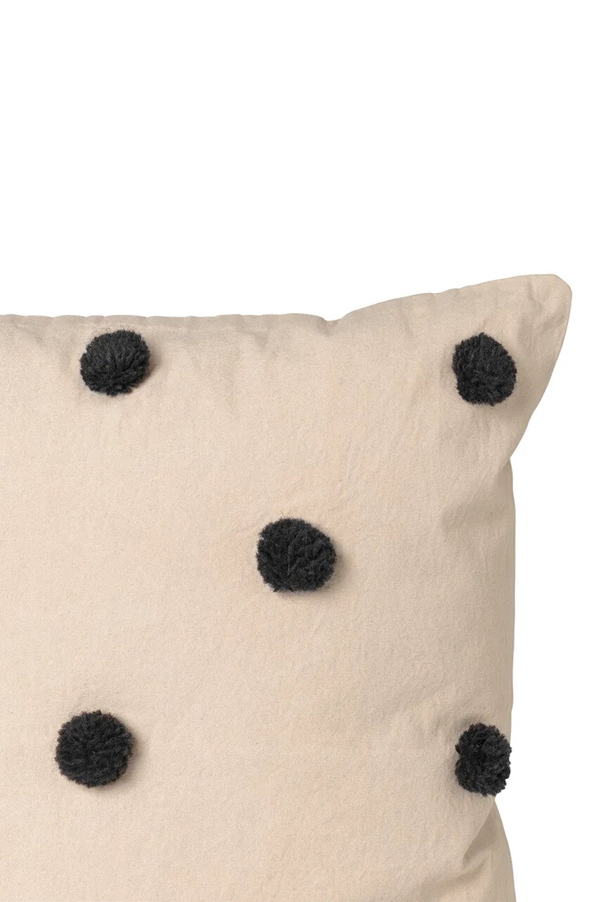 Наволочка на подушку ferm LIVING Dot Tufted