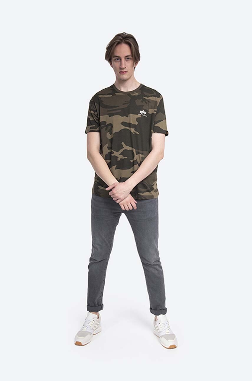 Бавовняна футболка Alpha Industries Backprint T Camo колір зелений візерунок 128507C.239-green