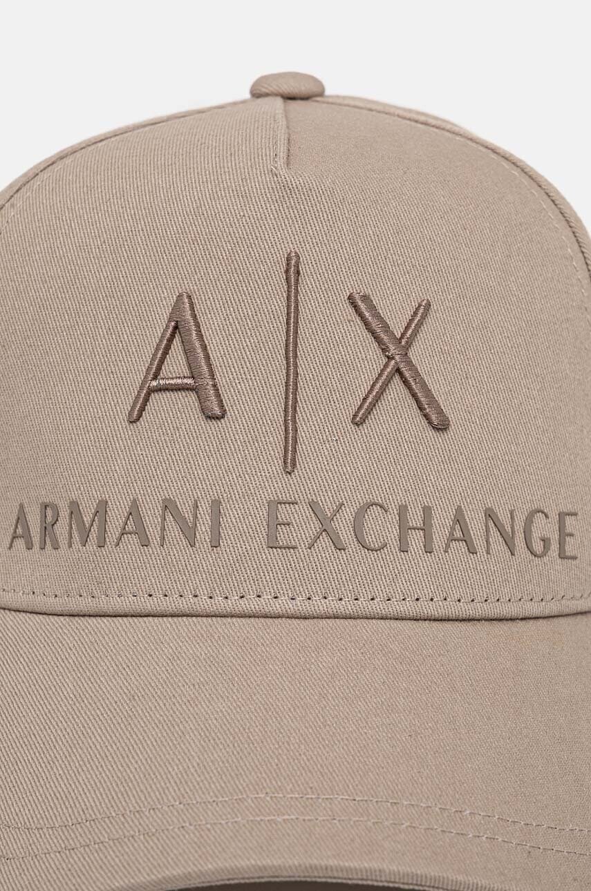 Бавовняна шапка Armani Exchange колір бежевий з аплікацією