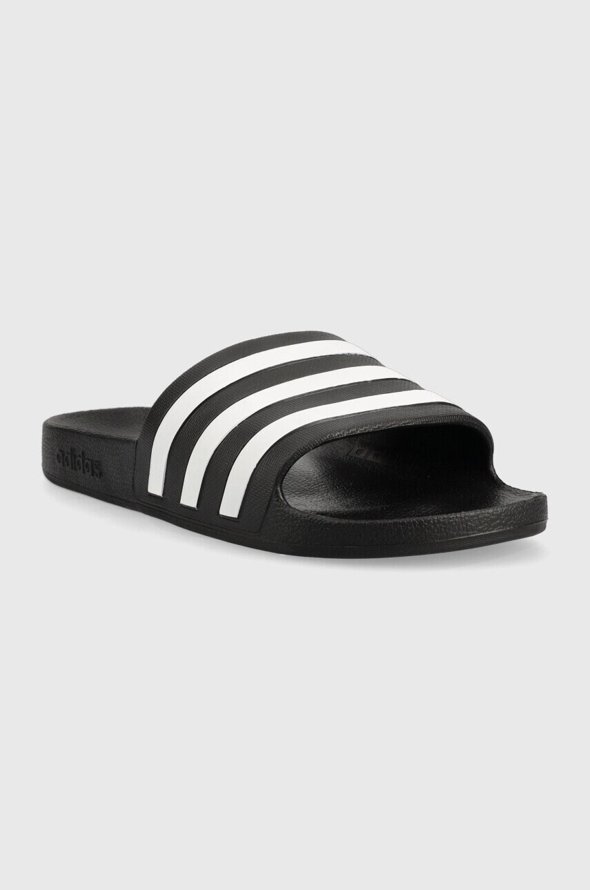Шльопанці adidas чоловічі колір чорний