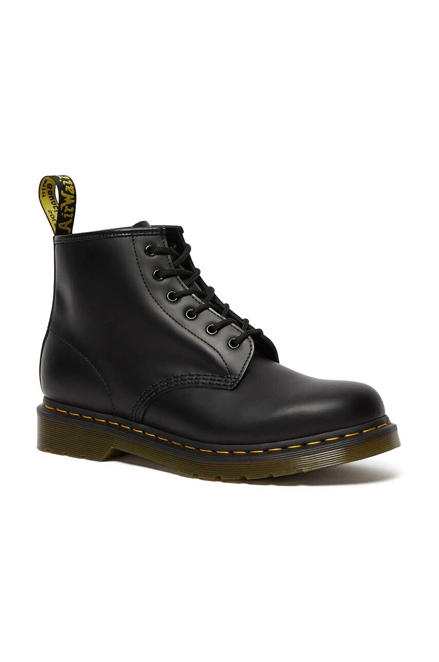 Шкіряні черевики Dr. Martens жіночі колір чорний на плоскому ходу