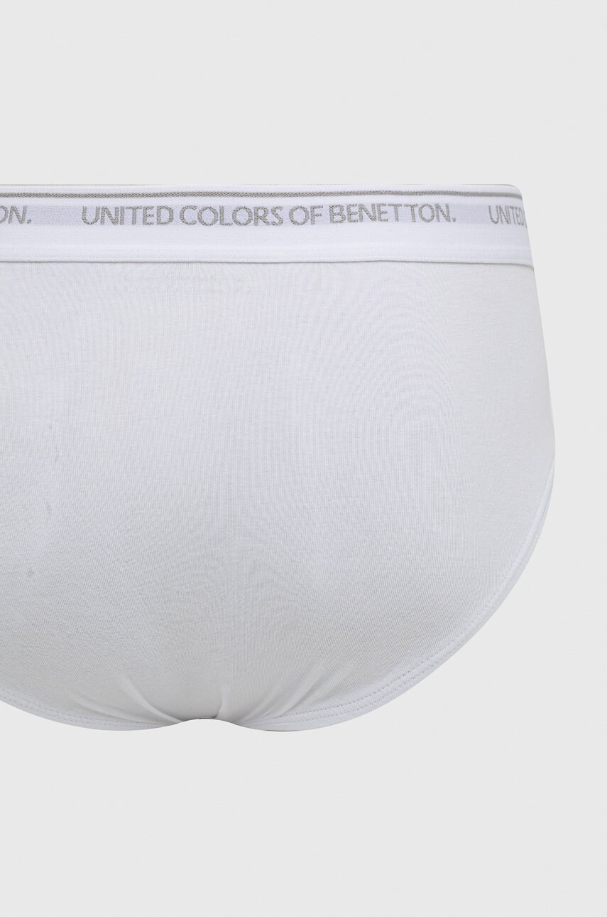 Сліпи United Colors of Benetton чоловічі колір білий