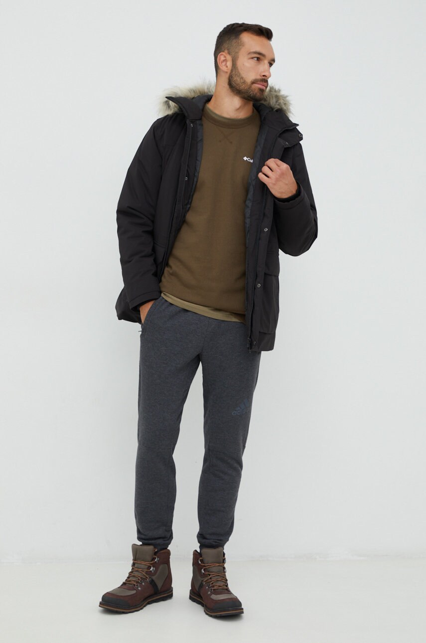 Куртка Helly Hansen чоловіча колір чорний перехідна 53630-990
