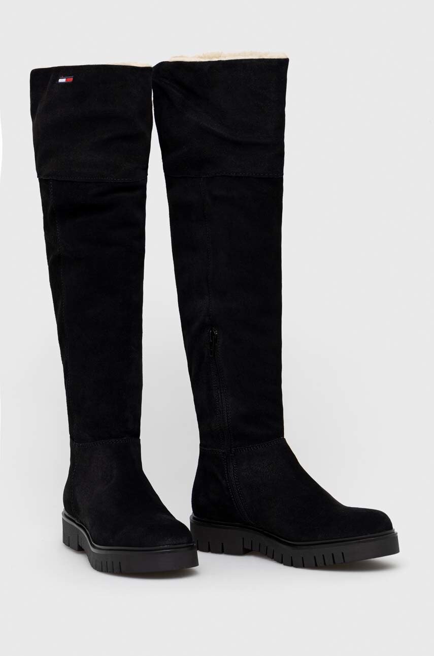 Замшеві чоботи Tommy Jeans Warmlined Long Boot жіночі колір чорний на платформі утеплене