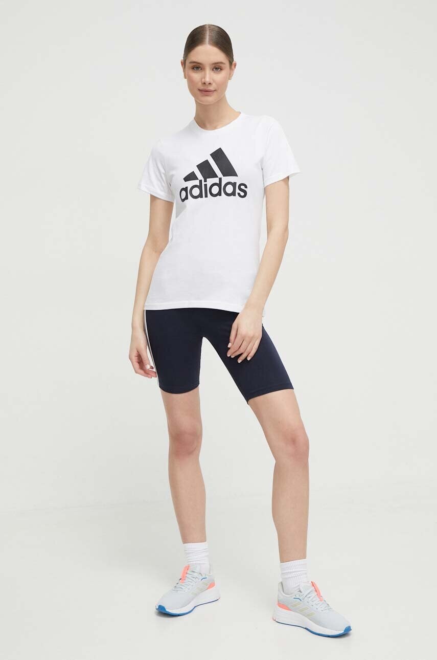 Шорти adidas жіночі колір синій з аплікацією середня посадка