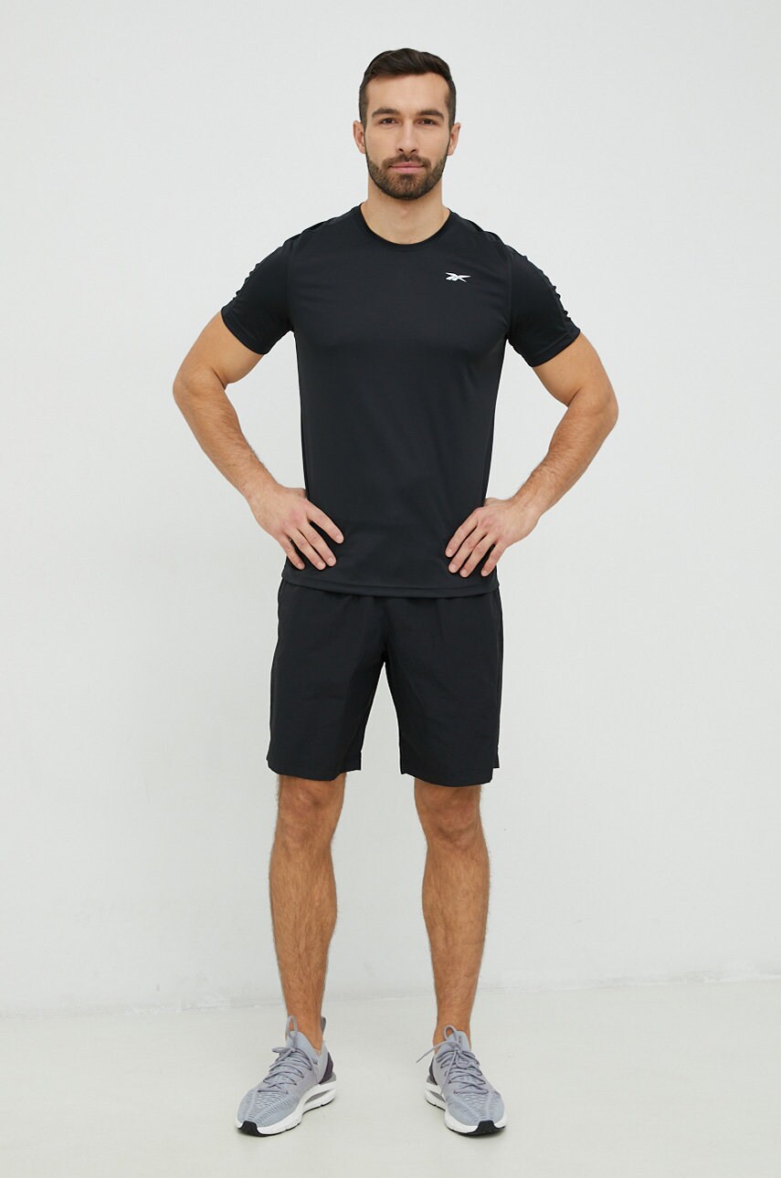 Тренувальна футболка Reebok Tech колір чорний однотонна