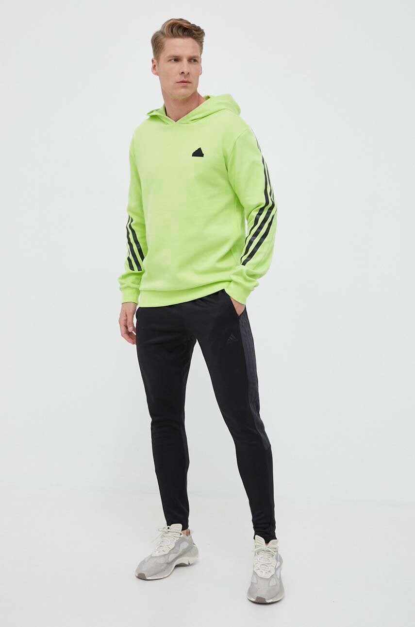 Кофта adidas чоловіча колір зелений з капюшоном з принтом