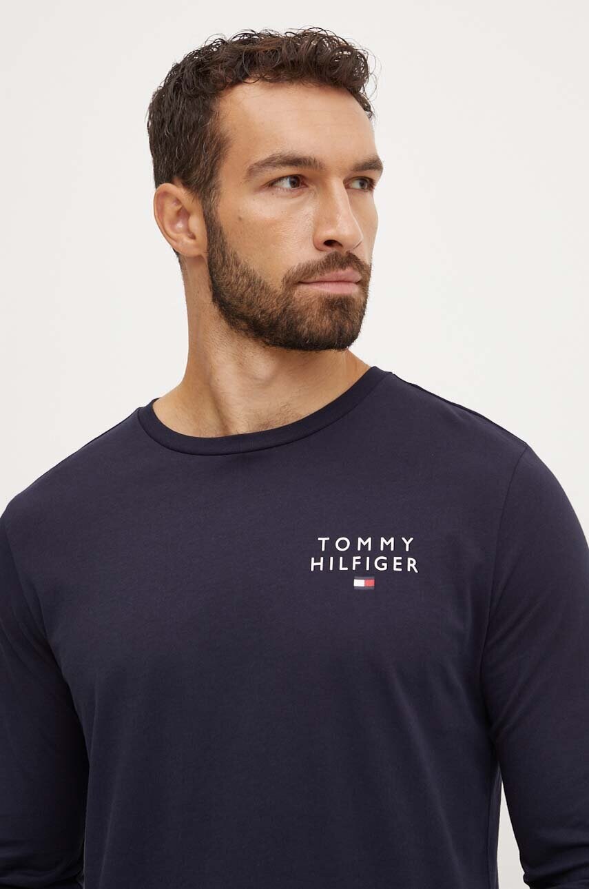 Бавовняний лонгслів лаунж Tommy Hilfiger однотонний UM0UM02984