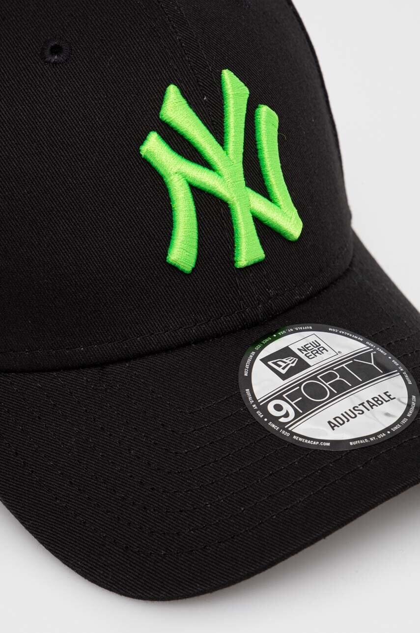 Бавовняна бейсболка New Era колір чорний з аплікацією NEW YORK YANKEES