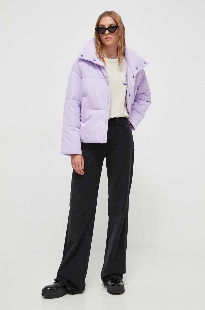 Куртка Billabong жіноча колір фіолетовий зимова oversize