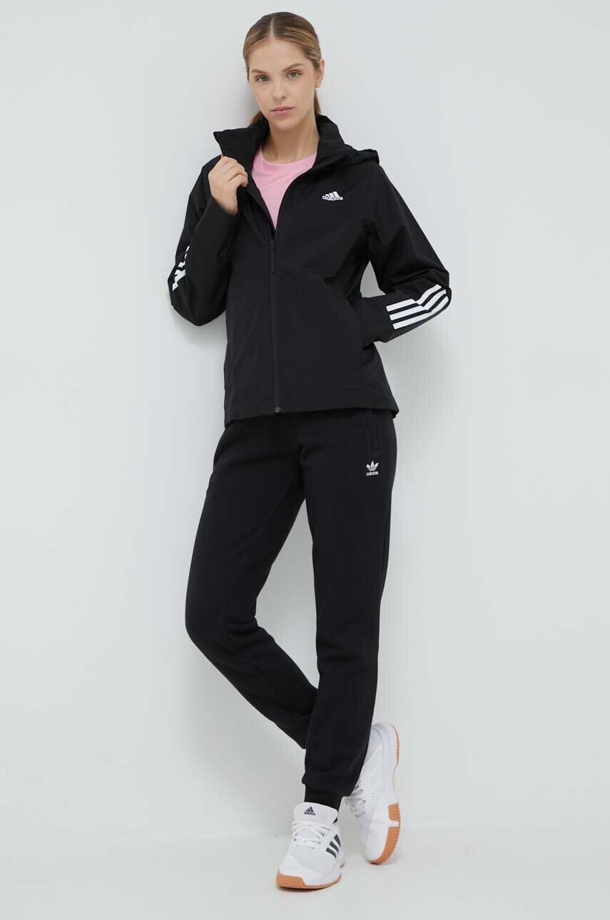 Куртка adidas жіноча колір чорний перехідна