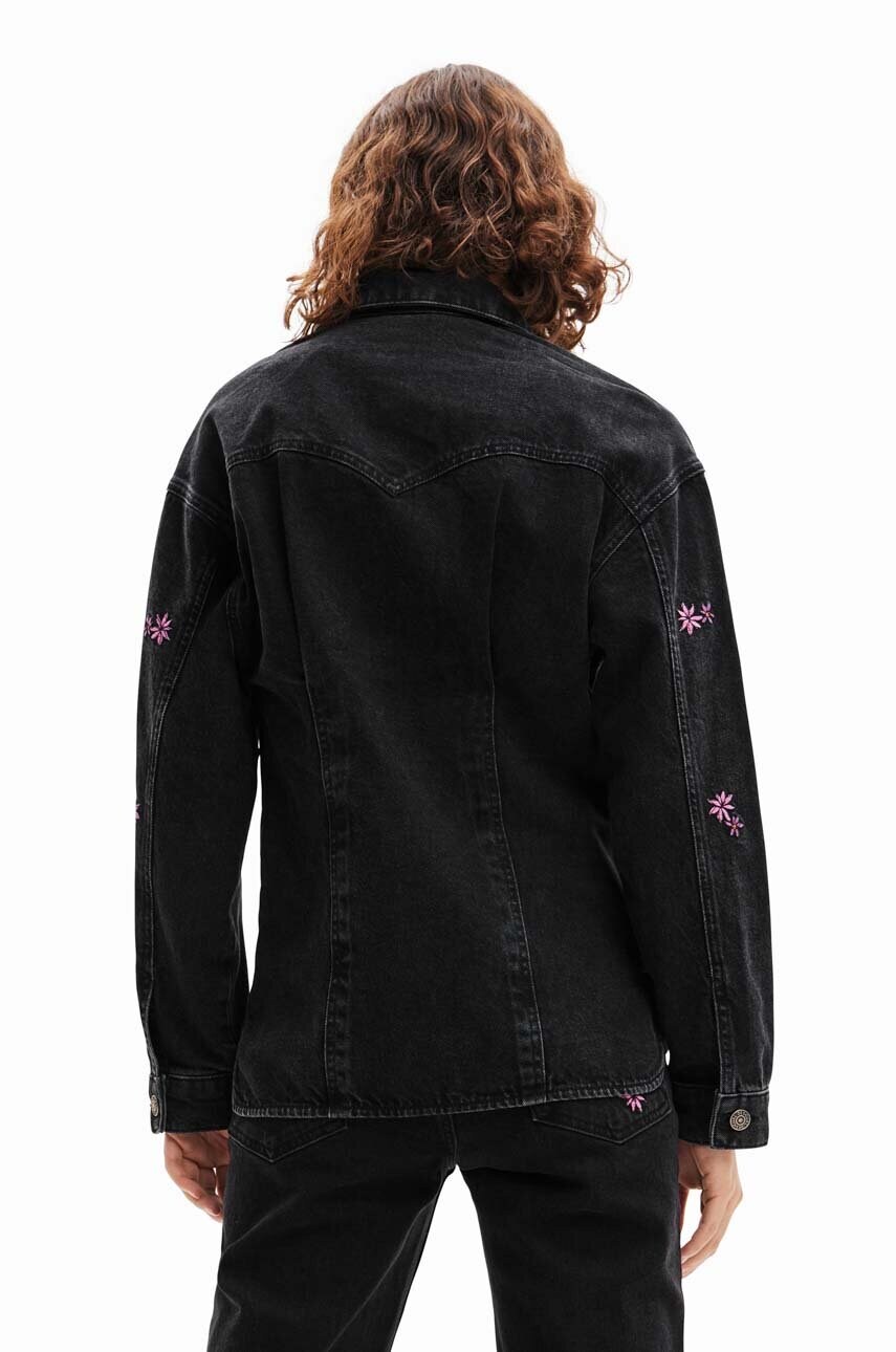 Джинсова куртка Desigual 23WWED33 WOMAN DENIM TRUCKER JACKET жіноча колір чорний перехідна