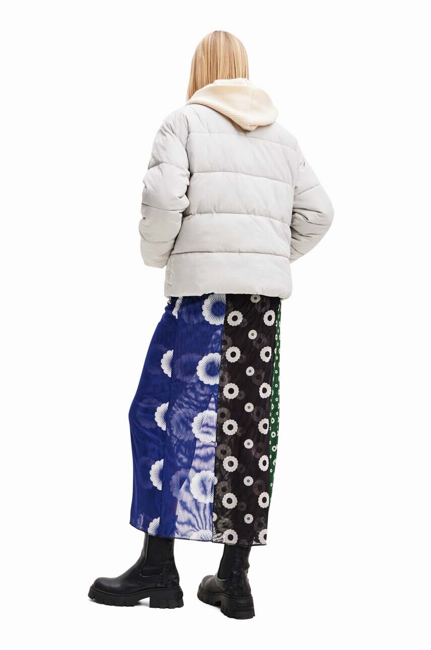 Куртка Desigual 23WWEW56 WOMAN WOVEN PADDED SHORT OVERCO жіноча колір бежевий перехідна