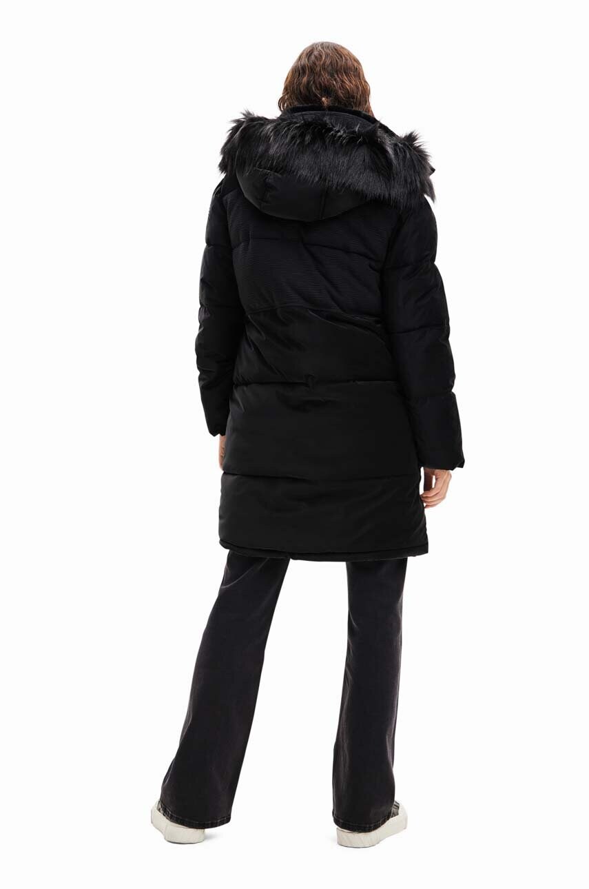Пальто Desigual 23WWEW98 WOMAN WOVEN PADDED LONG OVERCOA жіноче колір чорний зимове