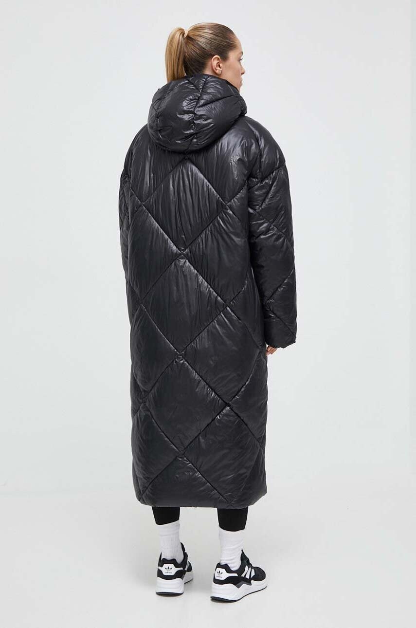 Куртка Didriksons жіноча колір чорний зимова oversize