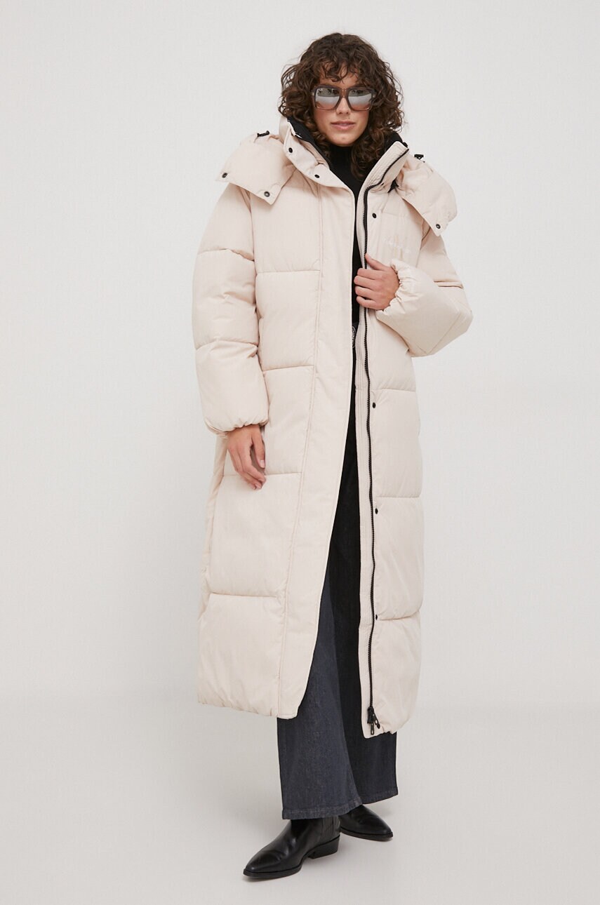 Куртка Calvin Klein Jeans жіноча колір бежевий зимова oversize