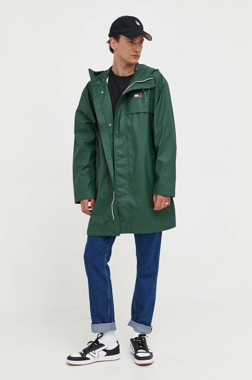 Куртка Tommy Jeans чоловіча колір зелений перехідна