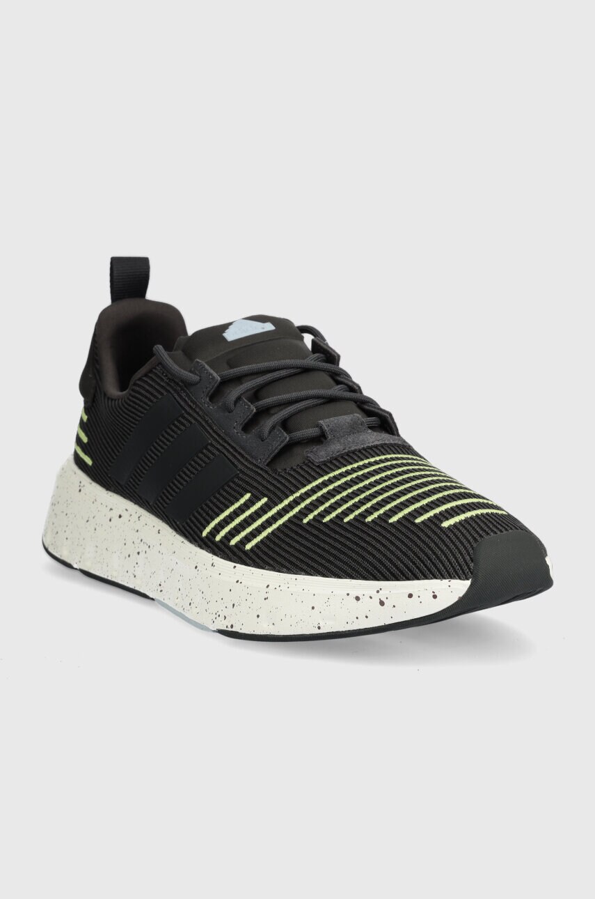 Бігові кросівки adidas Swift Run 23 колір чорний